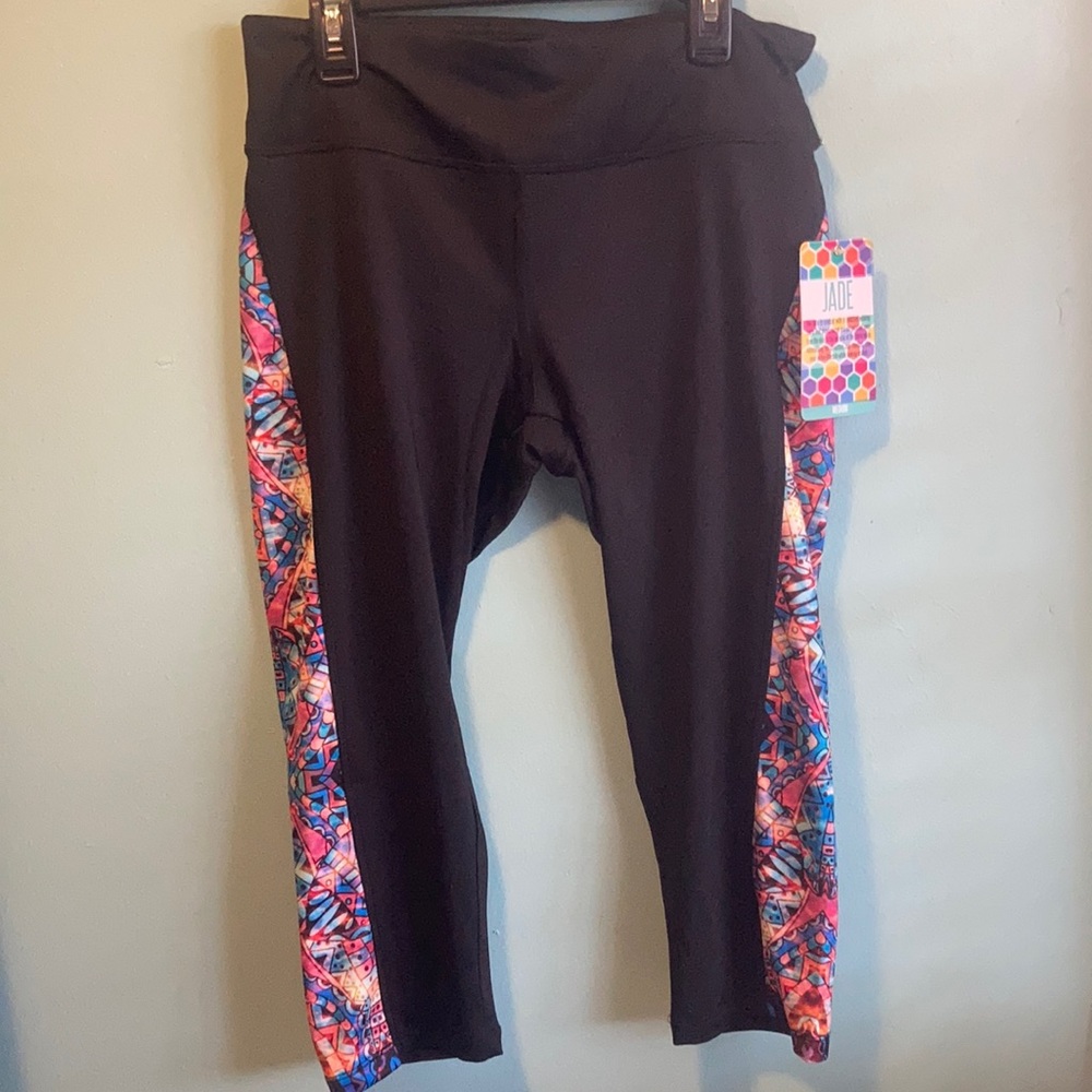 NWT LuLaRoe workout pants sz M